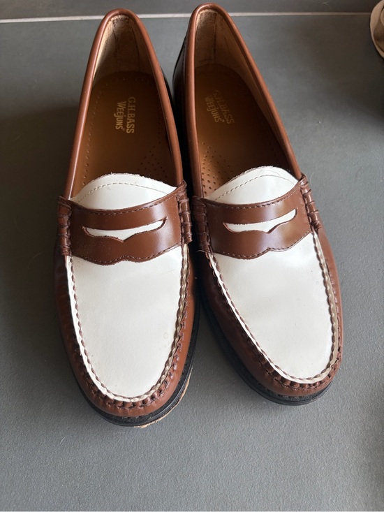 G.H. Bass & Co. Shoes - GH Bass Weejuns Whitney Two-Tone Penny Loafers Size 7.5M